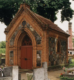 Kaplica cmentarna po remoncie